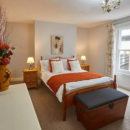 Host & - Retreat Feriehus Scarborough